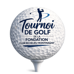 Logo du tournoi de golf de la Fondation Club Richelieu Montmagny sur une balle de golf.
